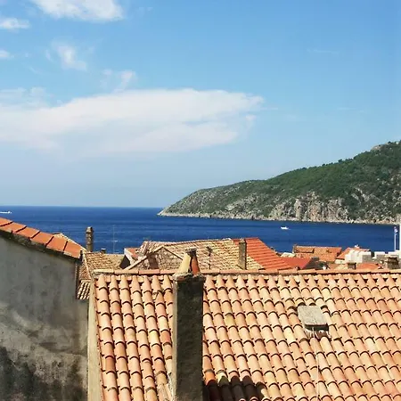 Kovoc Apartment Komiža